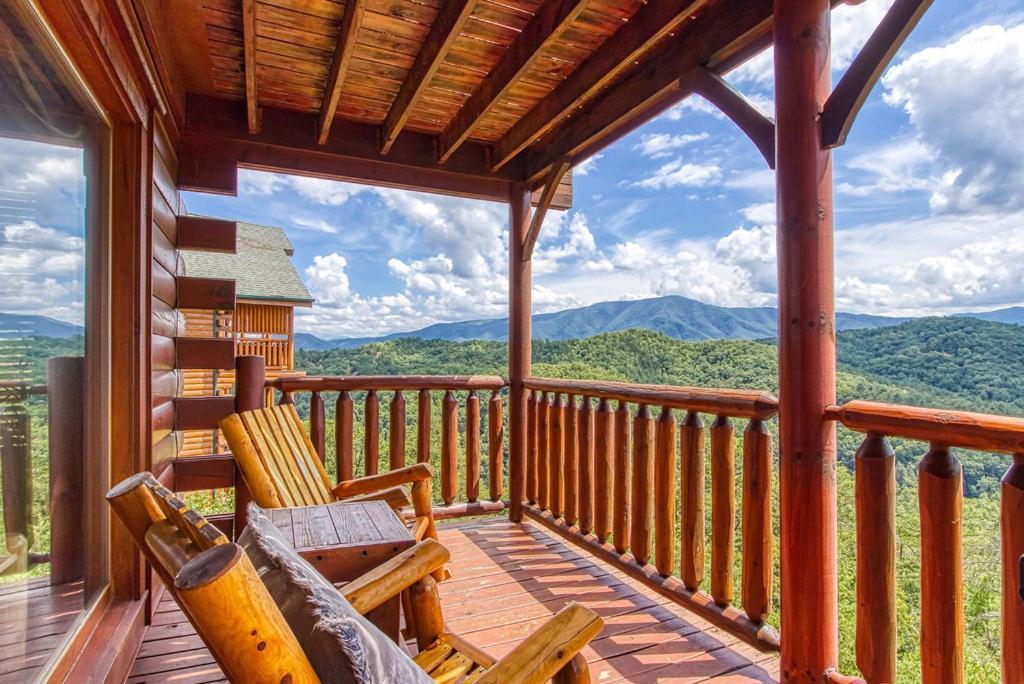Вілла Endless View- Amazing Panoramic Mountain Views, Pool Access, Free Area Attraction Tickets Сев'єрвілл Екстер'єр фото